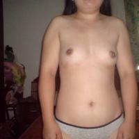 /photo////414687/我的风骚老婆/img_0498_1_2_small.jpg