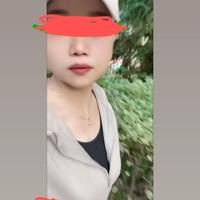 /photo////918656/风骚的老婆/1689522478121.jpg_1_7_small.jpg