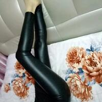 /photo////919368/老婆骚操作/1686559184883_mmexport16_1_1_small.jpg